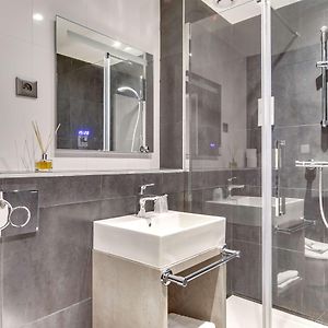 Habitación Estándar con 2 Camas Individuales